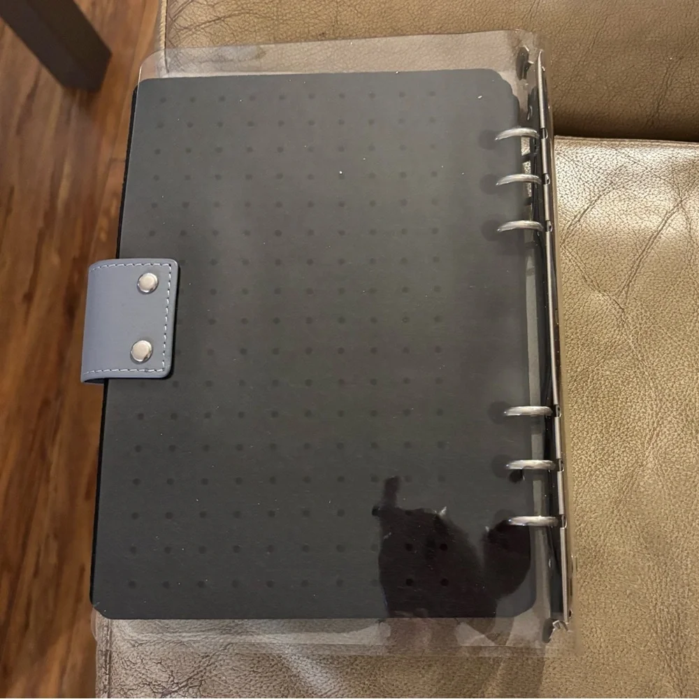 Notebook Pin Collection Book - Picture 3 of 3